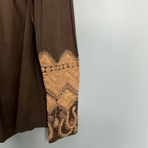 V.DE.VINSTER Embroidered Blouse - Picture 2 of 11